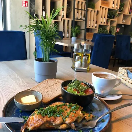 Lägenhet Piper Zajezdnia White Poznań