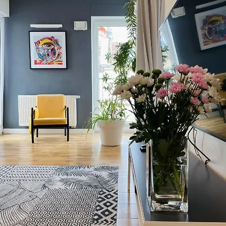 Piper Zajezdnia White